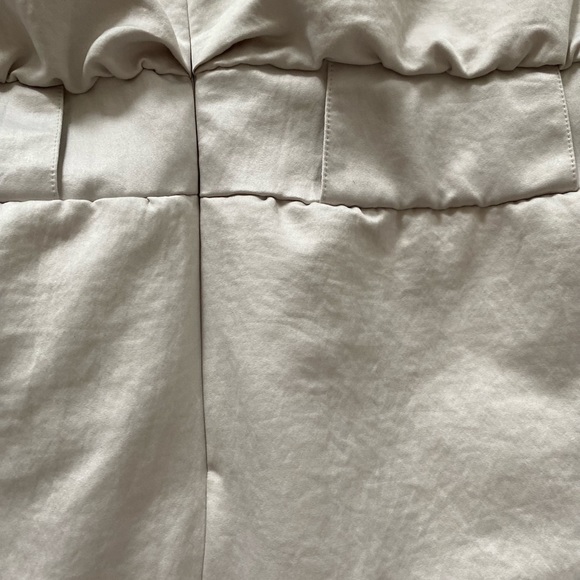 🫶Gorgeous Chico’s Casual All Lined Dress in Silk Like Fabric. 🫶 - Picture 11 of 16